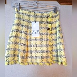 NWT Zara Textured Plaid Mini Skirt. Lined. Womens size XS